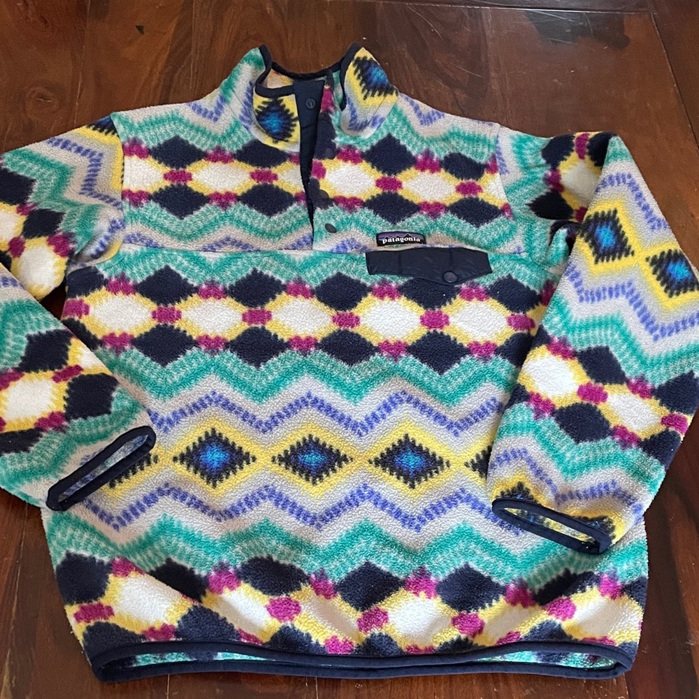 Patagonia Women’s Multicolor Patterned Synchilla Snap-T Fleece Pullover
